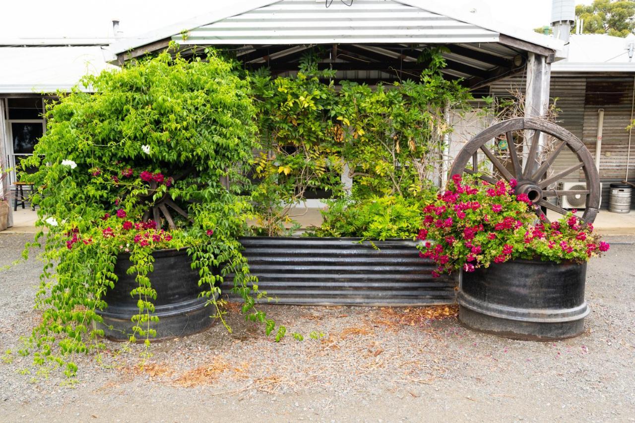 Kendenup Cottages And Lodge Екстер'єр фото